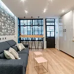 Lovely Flat In Montmartre